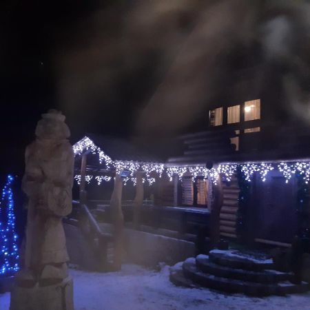 Guest House Dikiy Zrub Vorokhta Exterior photo