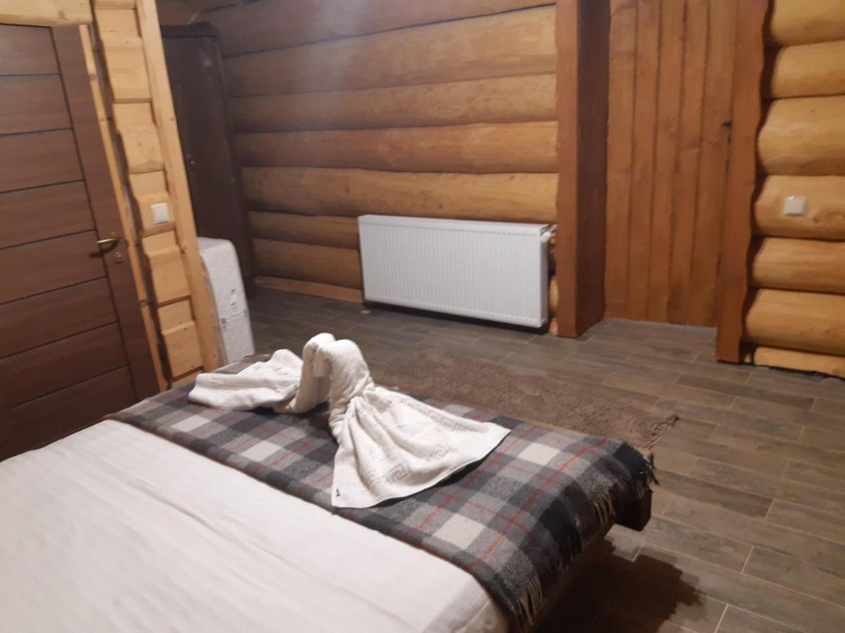 Guest House Dikiy Zrub Vorokhta Exterior photo