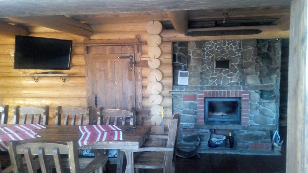 Guest House Dikiy Zrub Vorokhta Exterior photo